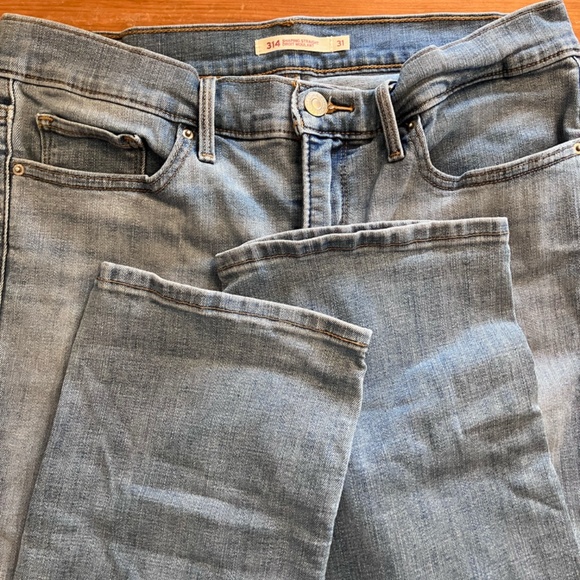 Levi's 314 Shaping Straight Women's Jeans - Picture 4 of 7